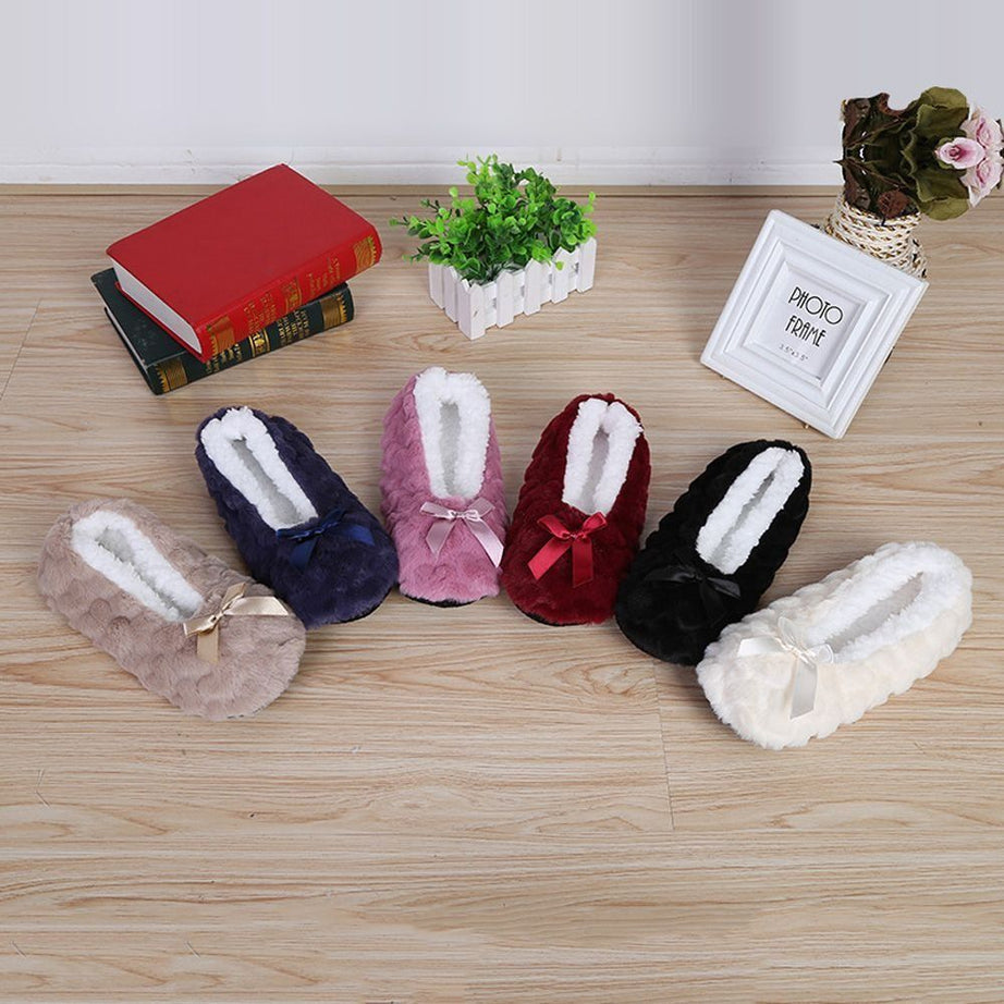 Winter Warm Wool Slippers - Free Size (Stretchable – Fits Most Adults)